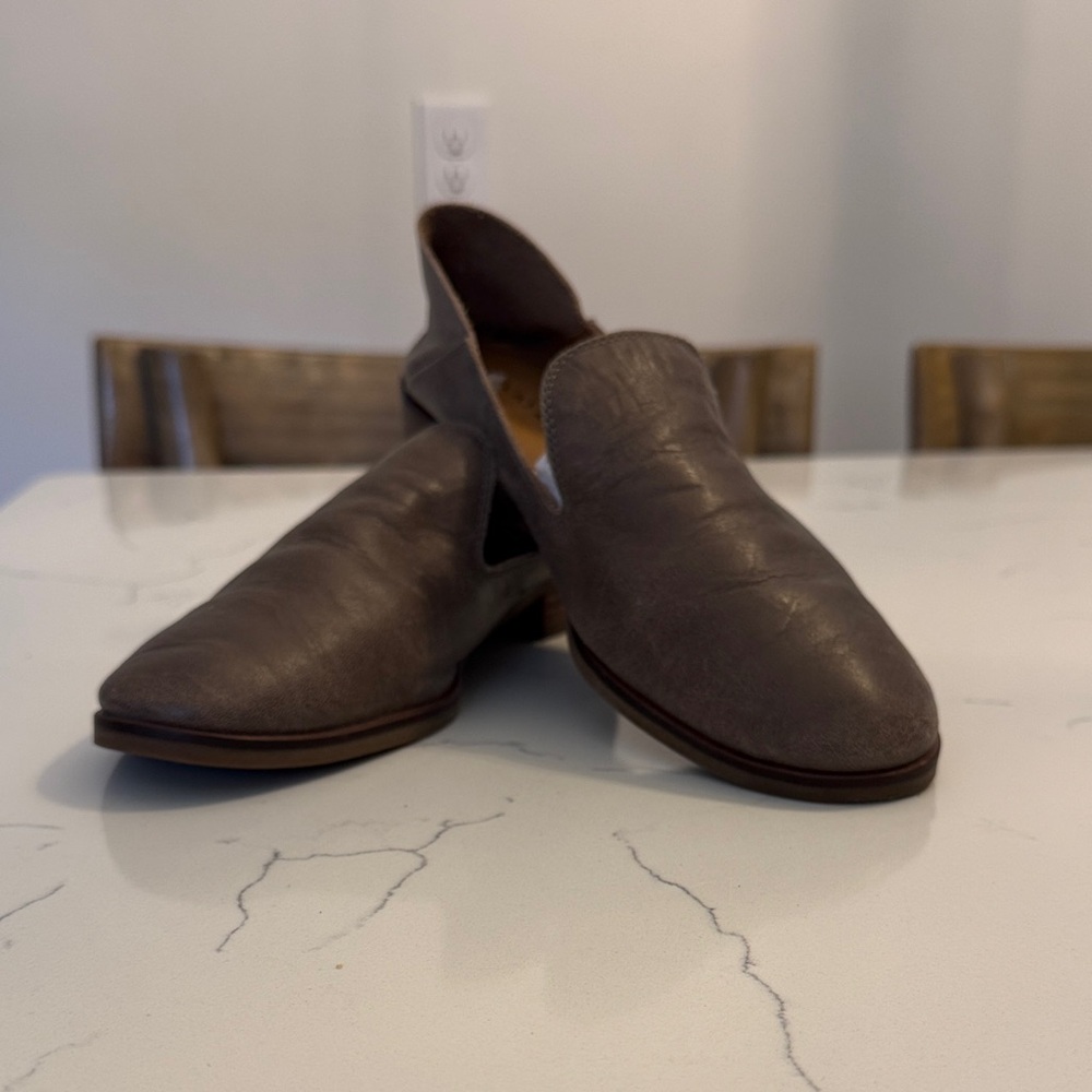 Lucky Brand taupe loafers